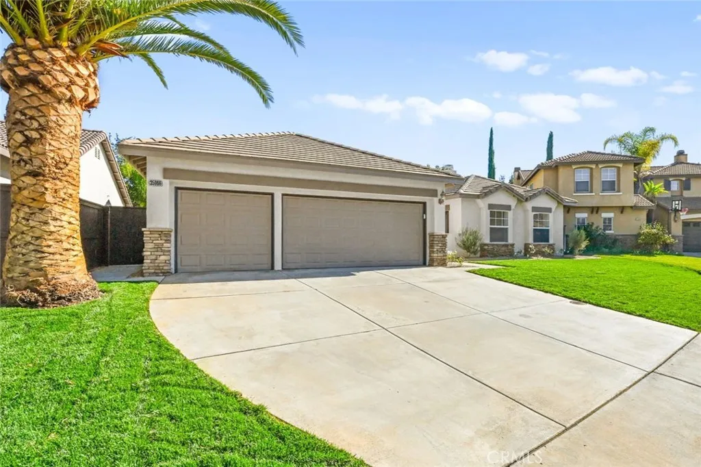 35966 Rhone, Winchester, California 92596 home-pic-3